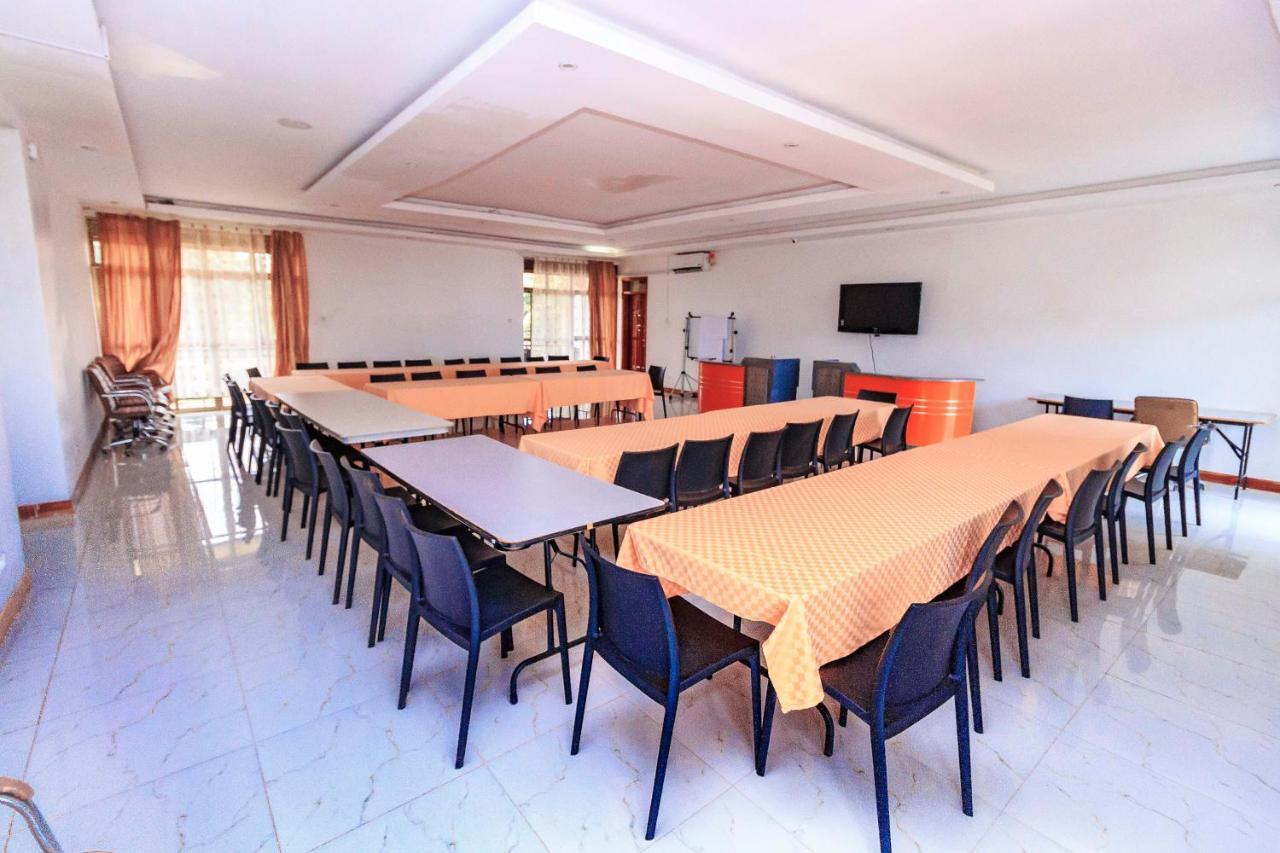 Frontiers Hotel Entebbe Eksteriør bilde