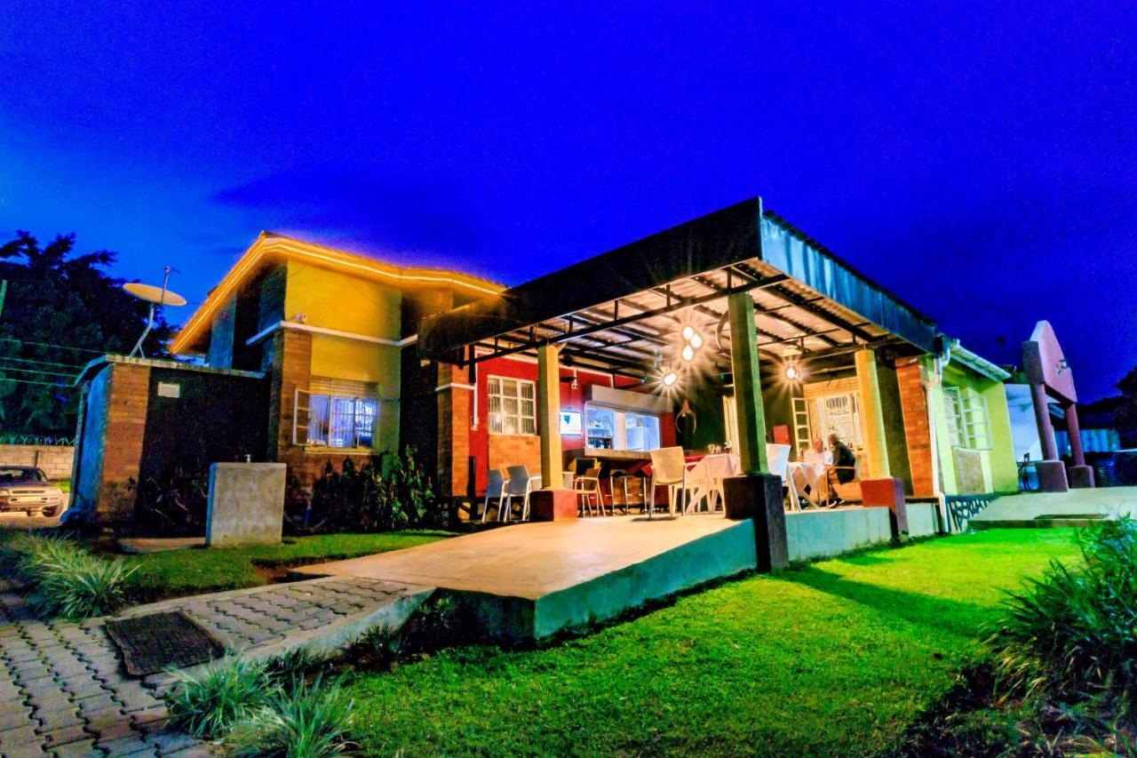 Frontiers Hotel Entebbe Eksteriør bilde