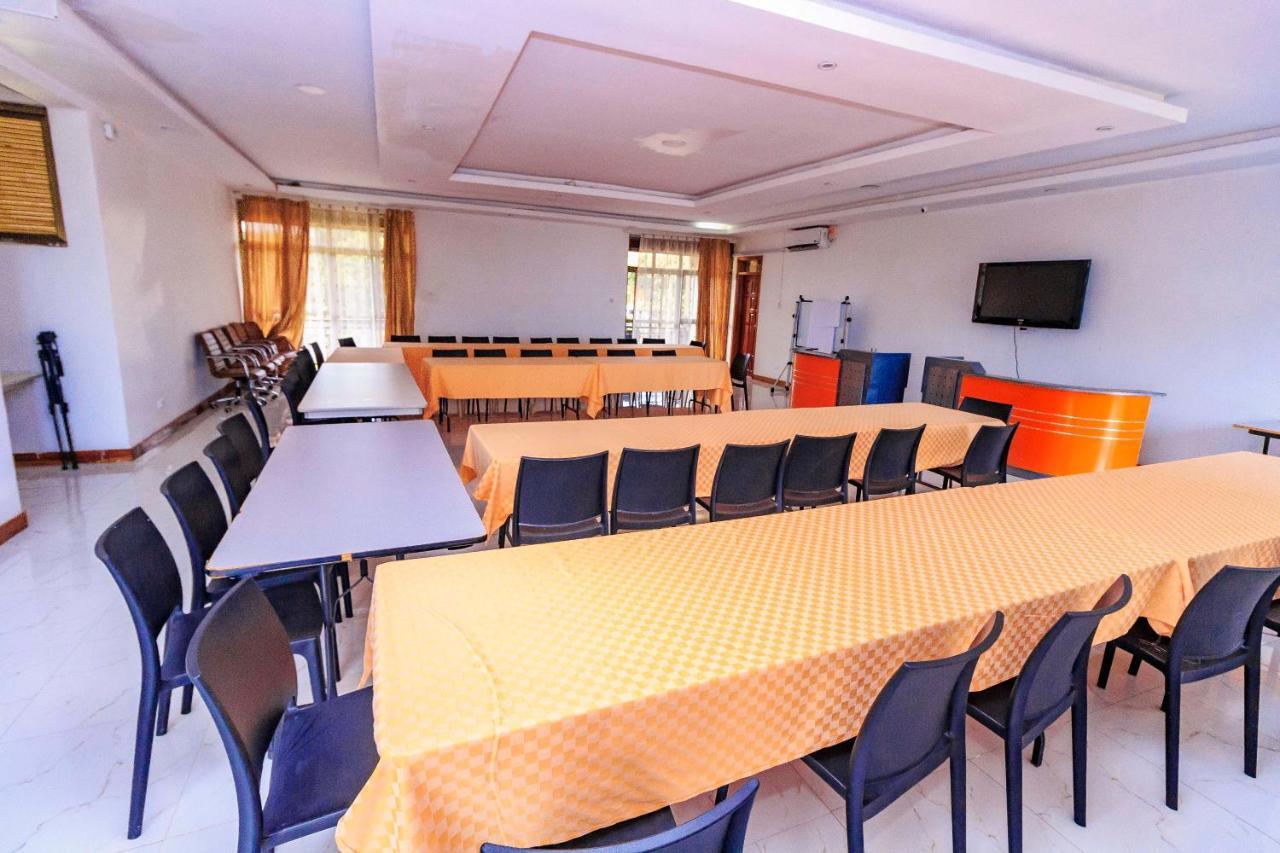 Frontiers Hotel Entebbe Eksteriør bilde